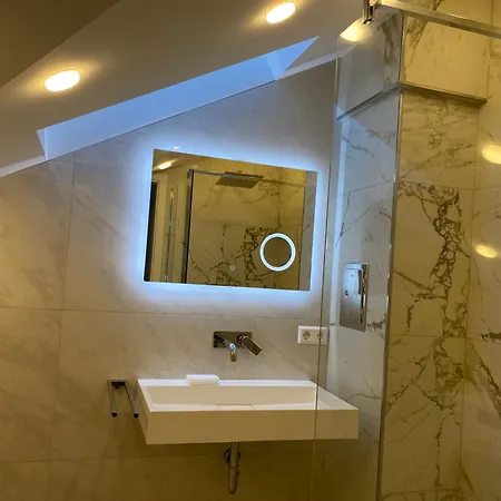Alea Apartment *